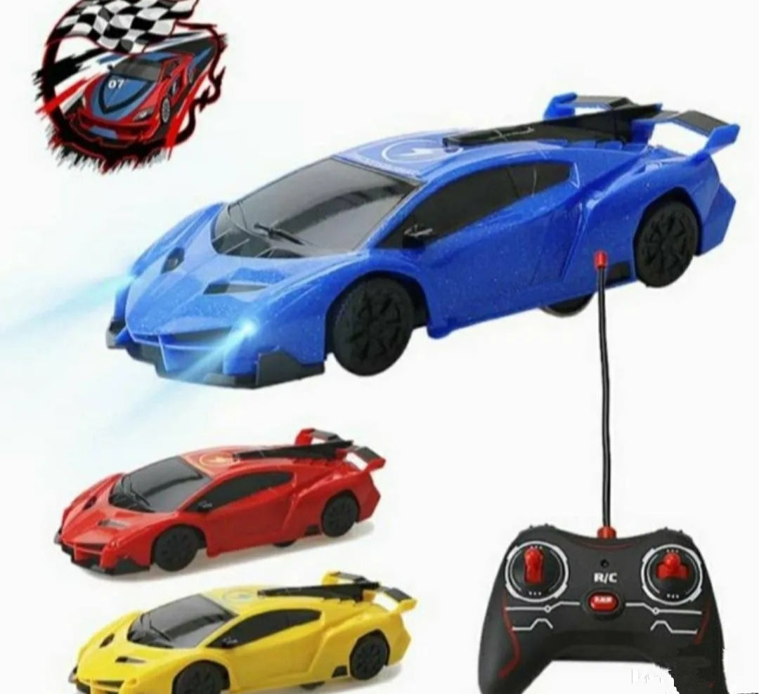 Auto na daljinski koji se penje po zidu i plafonu Wall Climber